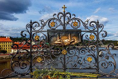 《末日的回声》游戏时长14-15小时 脏辫美女法师冒险